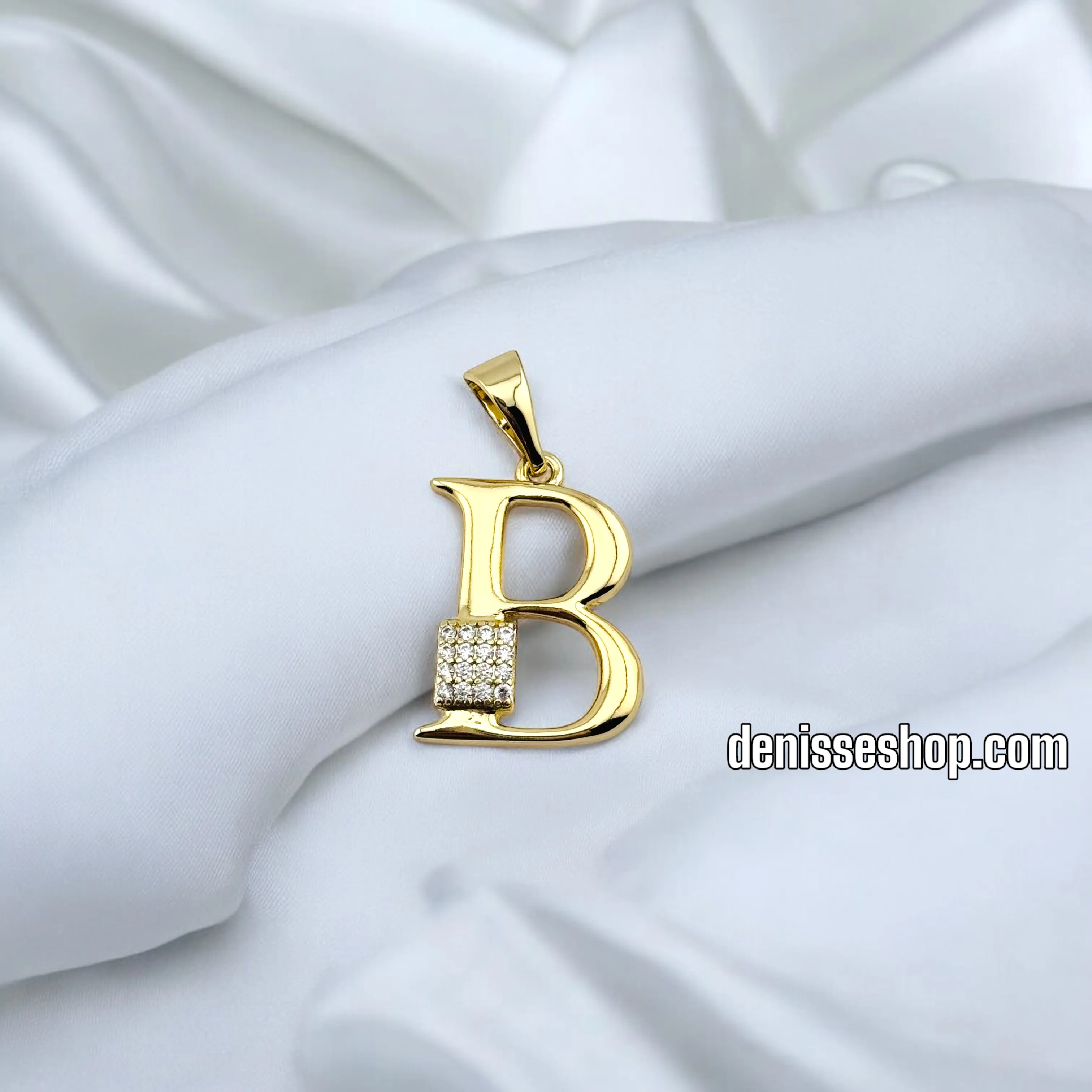 14K FASHION LARGE LETTER PENDANT P645