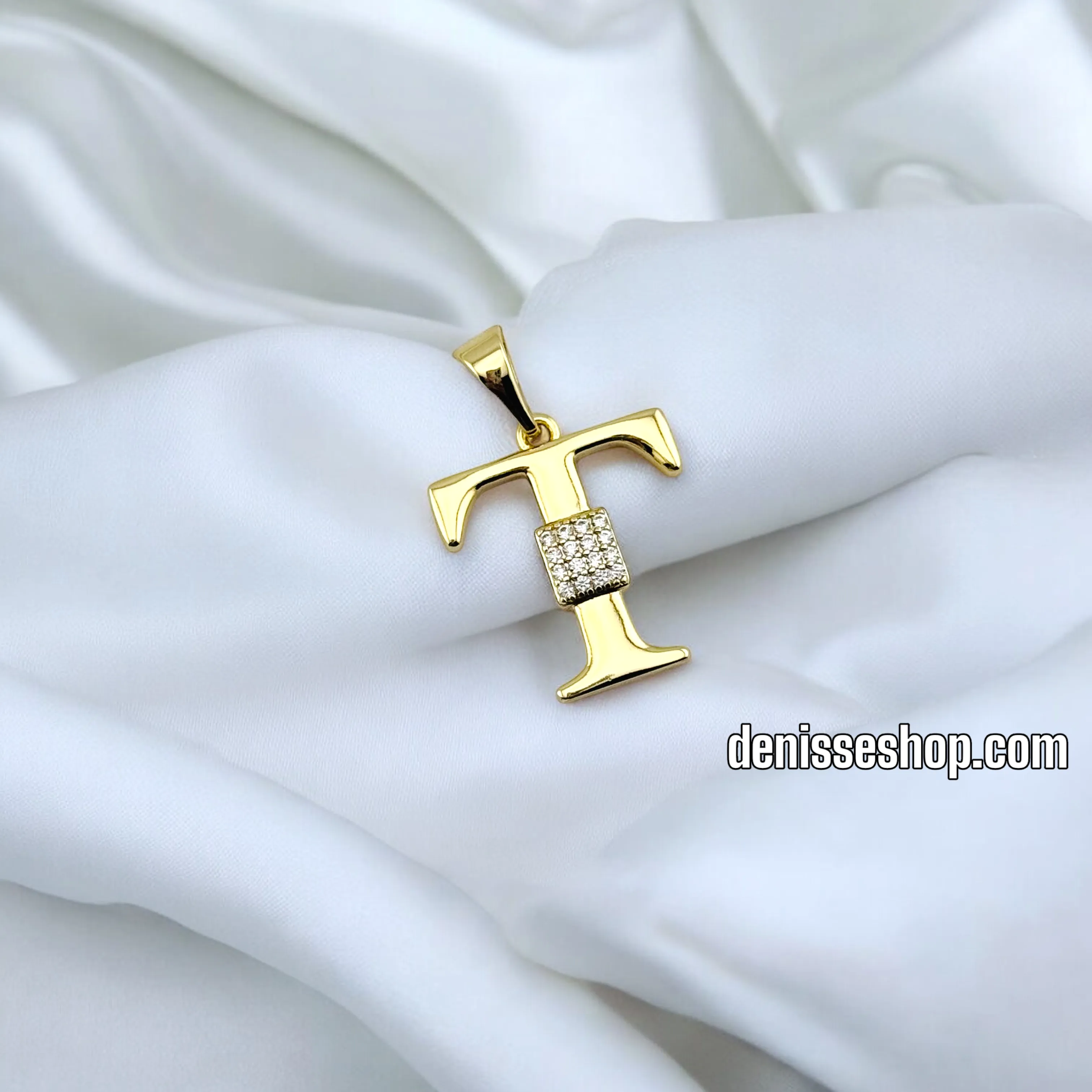 14K FASHION LARGE LETTER PENDANT P645