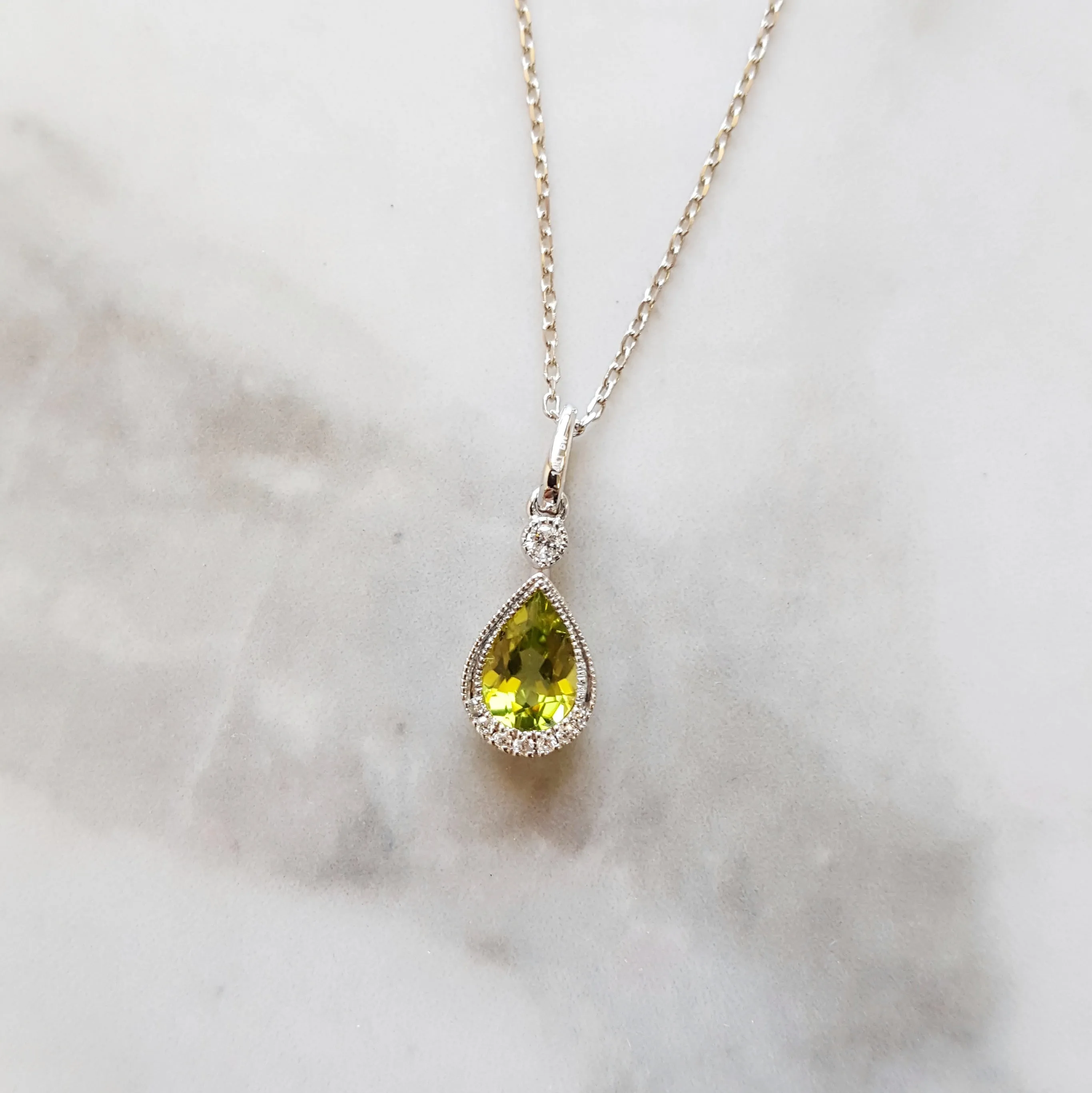 Arizona Peridot Elegant Pendant