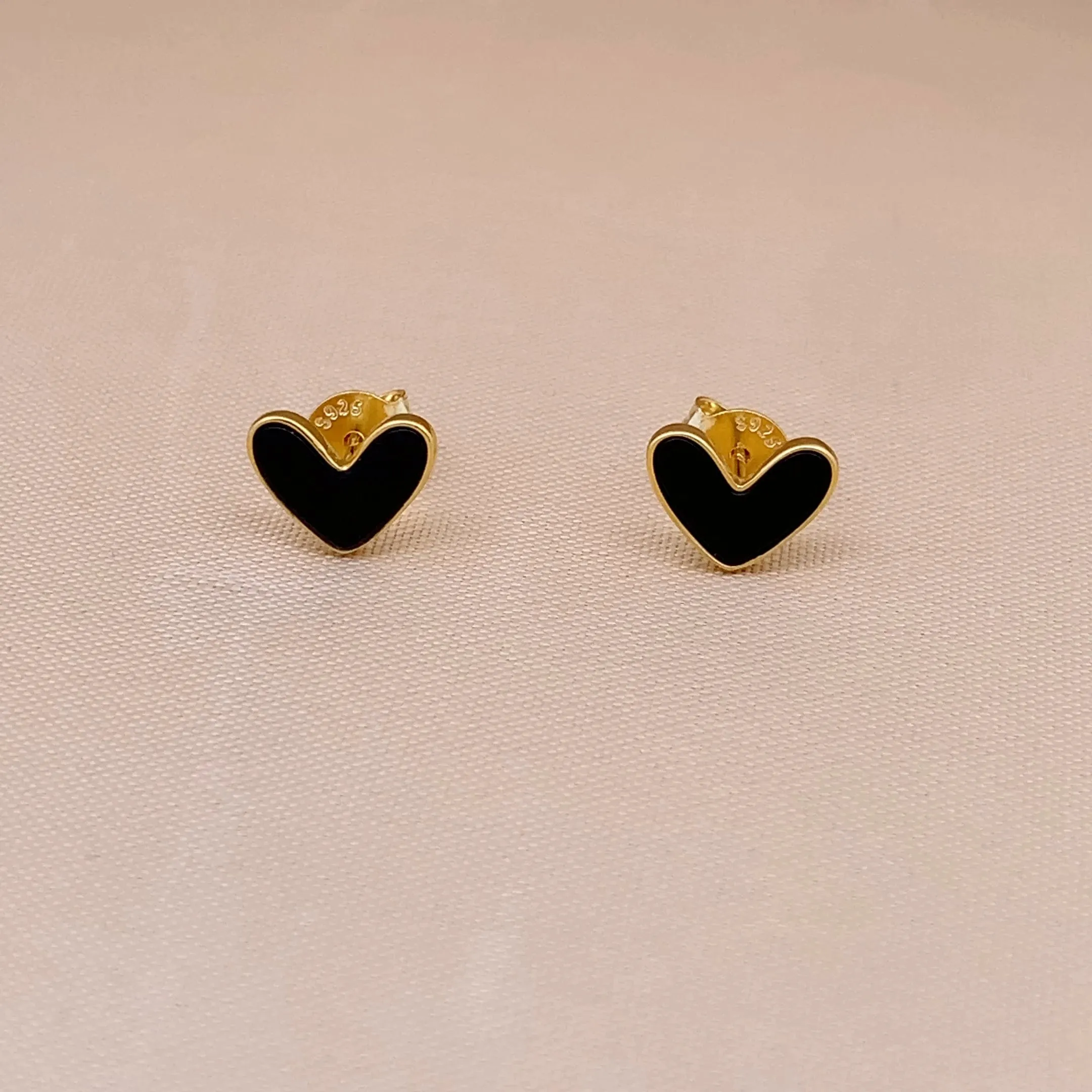 Black Heart Stud Earrings (Pure Silver)
