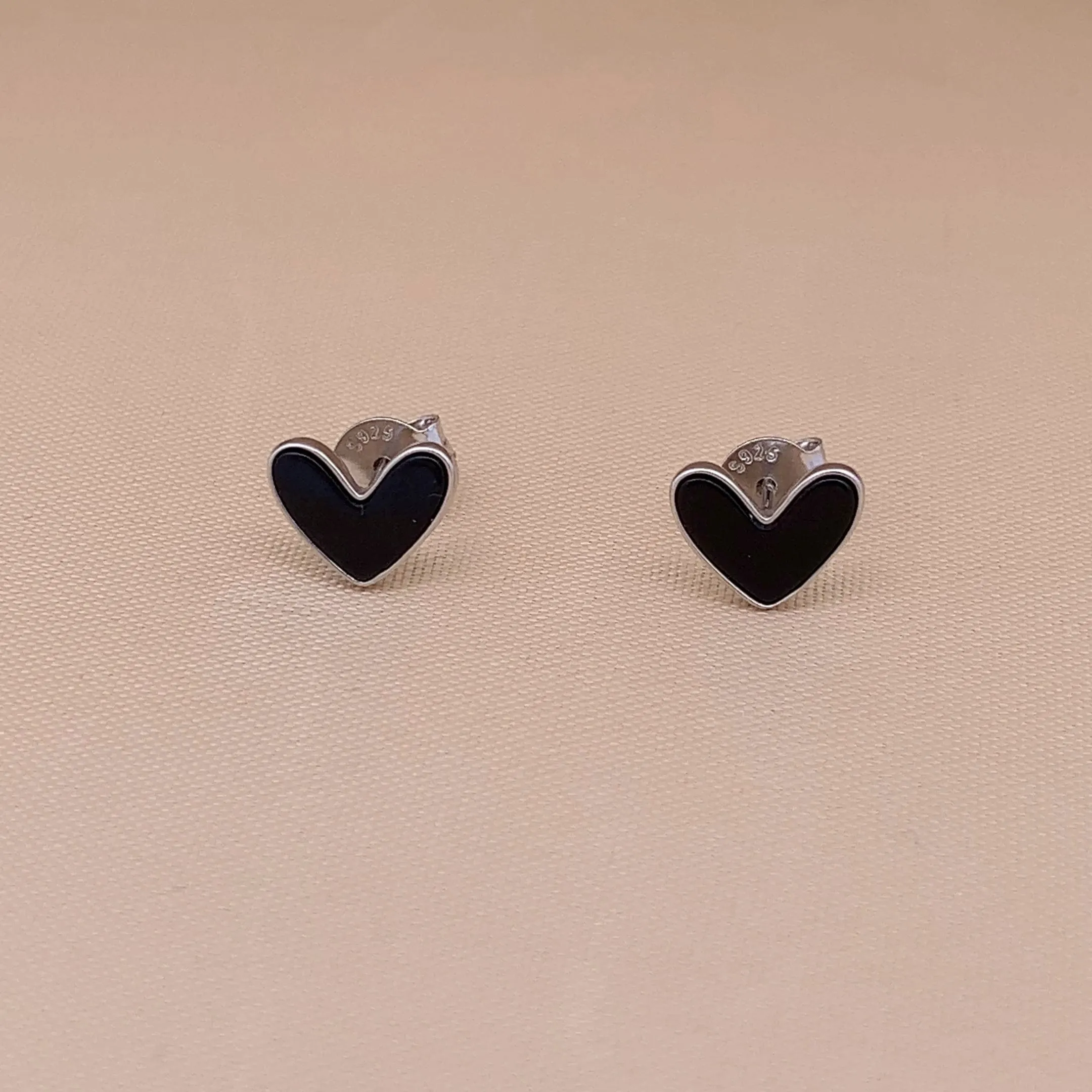 Black Heart Stud Earrings (Pure Silver)