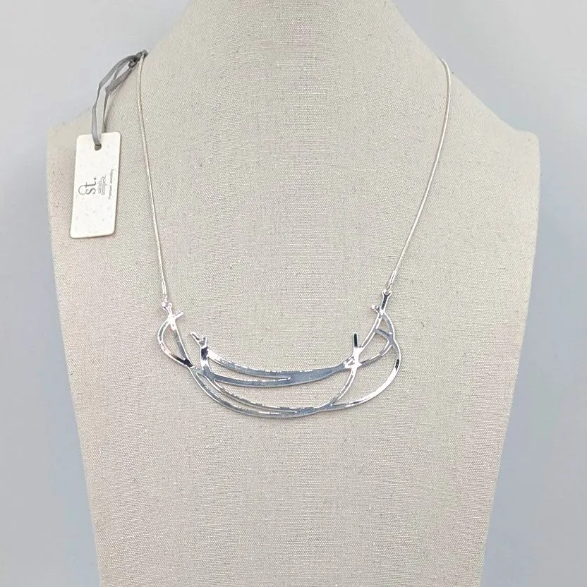 Contemporary scribble effect component necklace