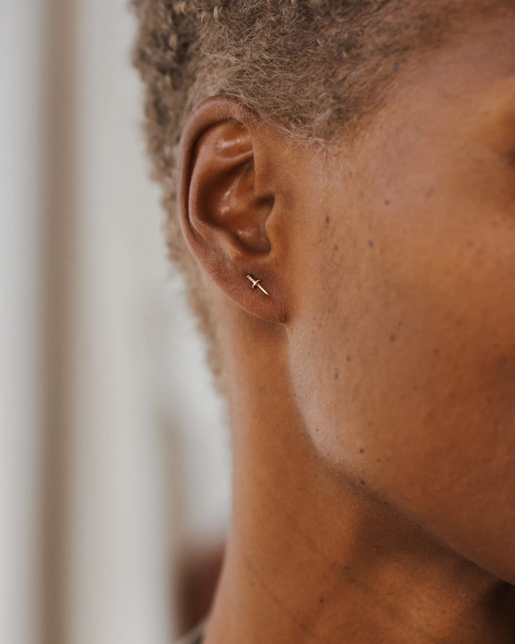 Dagger Studs