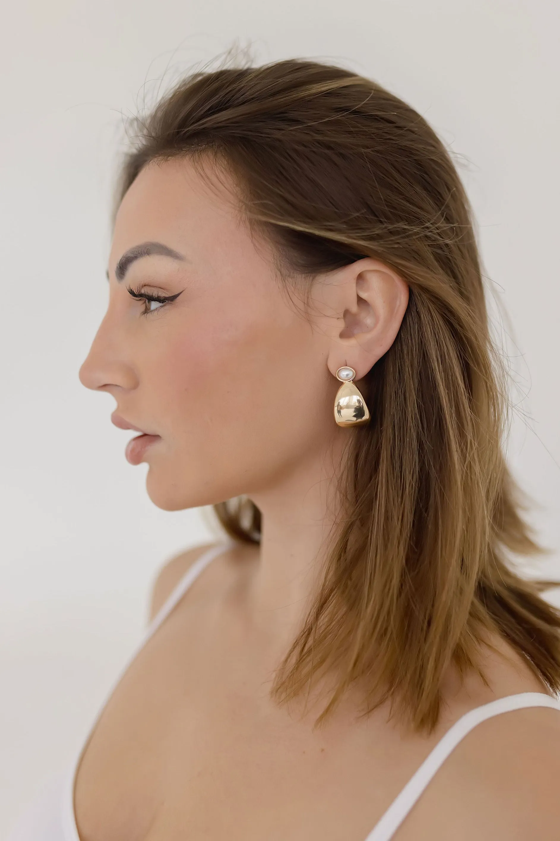 Danielle Pearl Teardrop Earrings Gold