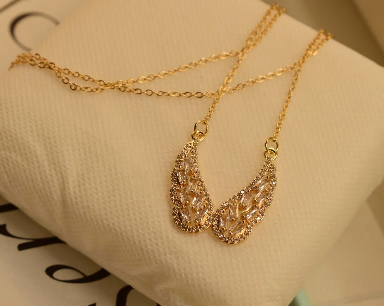 Elegant Angel Wings Golden Pendant Necklace for Girls/Women