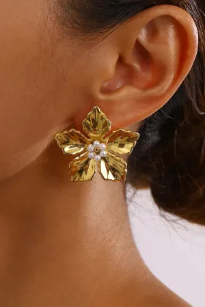 Elegant Pearl Flower Earrings