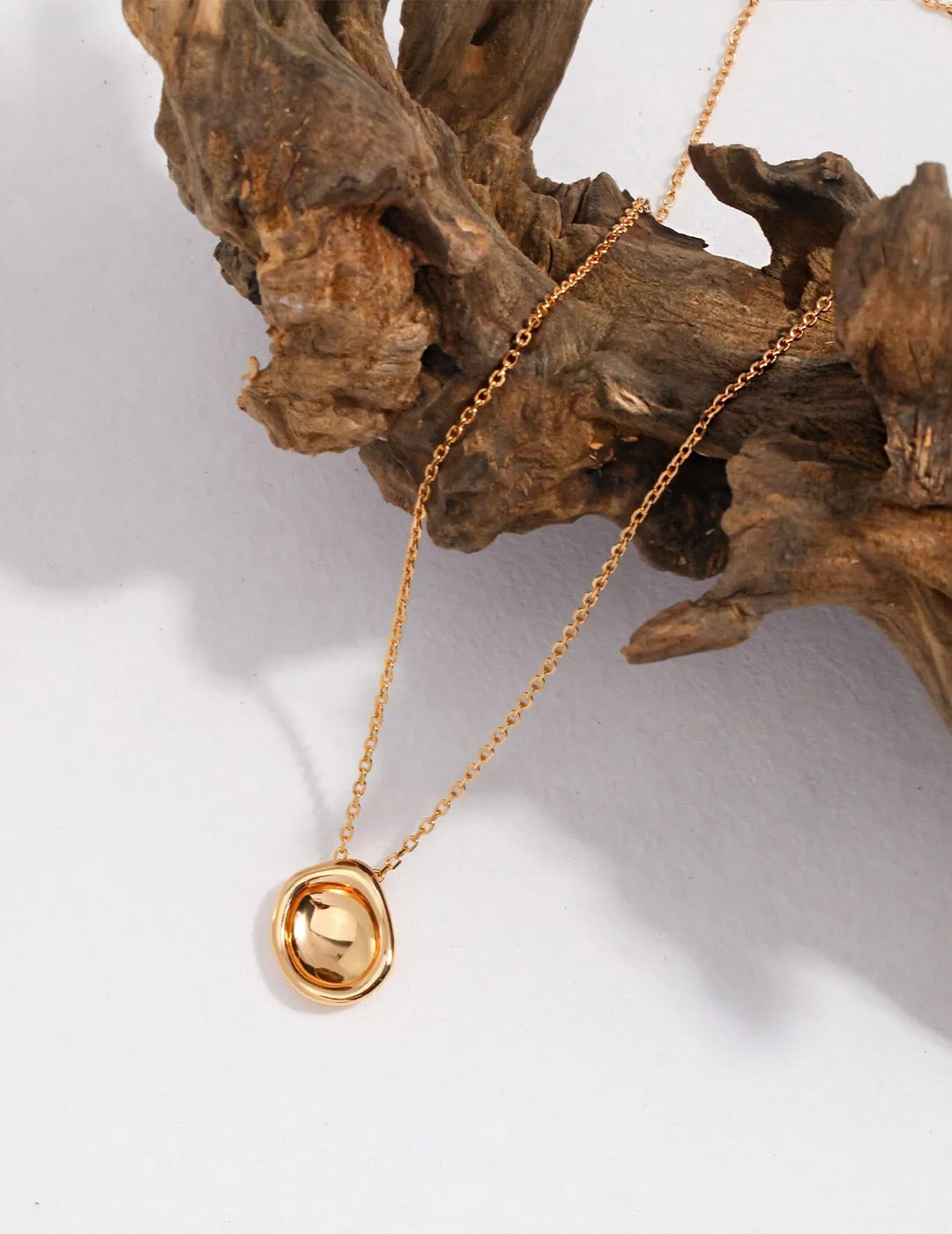 Geometric Pendant Necklace in Gold Vermeil