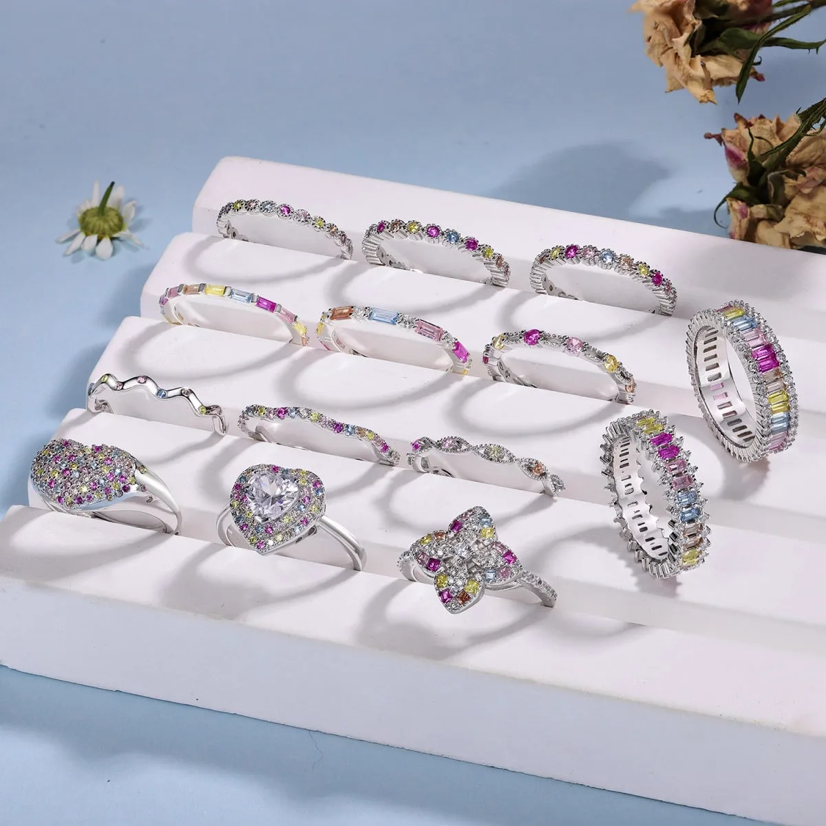 [Goodv]Luxurious Colorful Flower Shape Banquet Ring