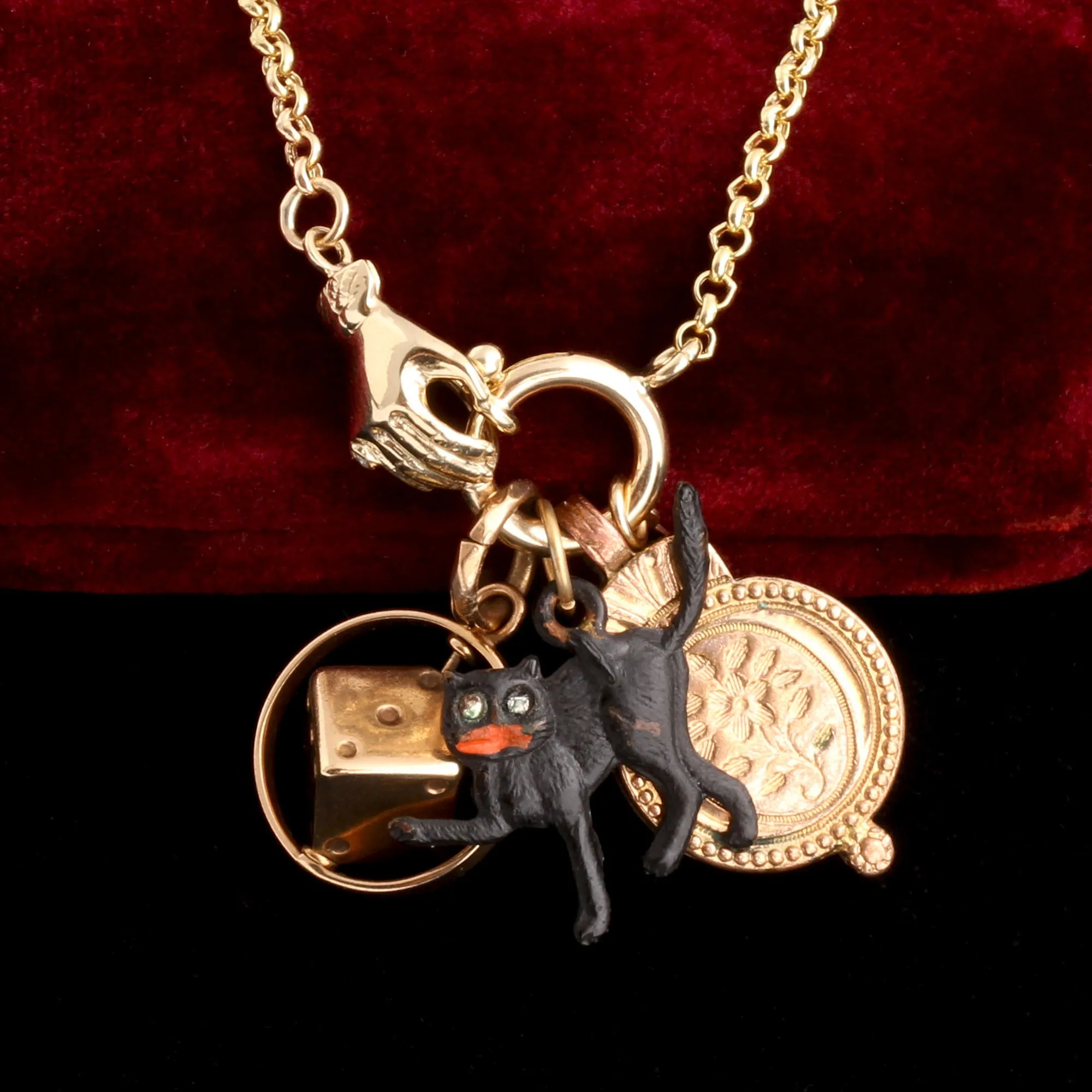 Handclasp Charm Base Necklace