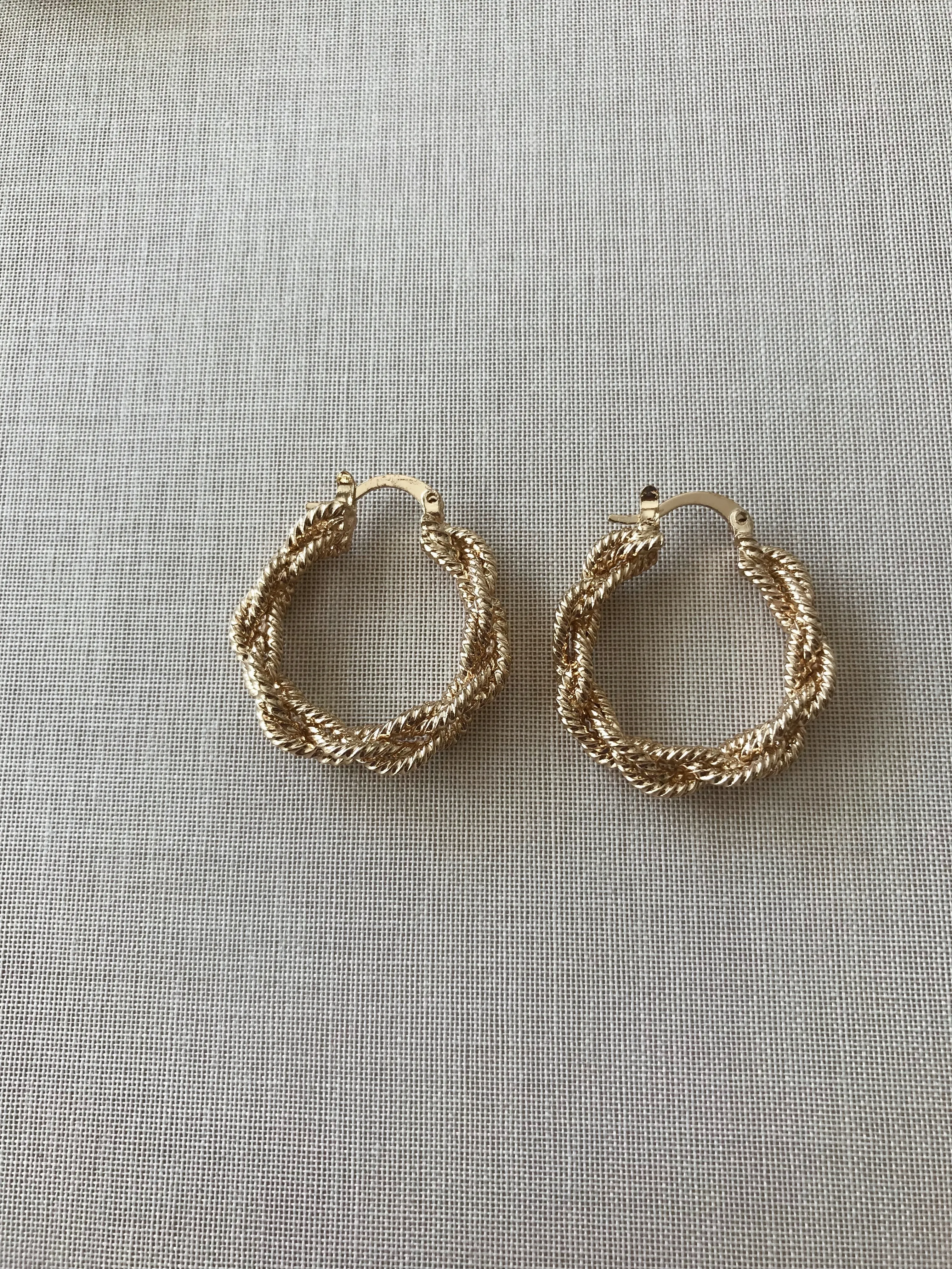 Kasia Twist Hoop Earrings