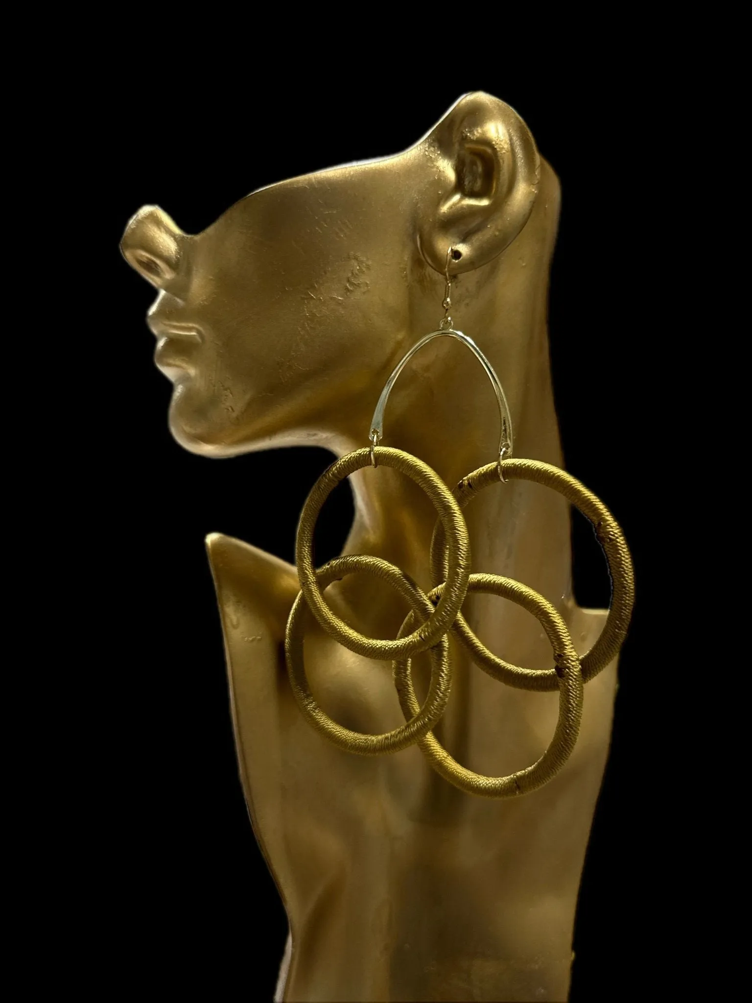 Lightweight multi rings Kukua Earrings