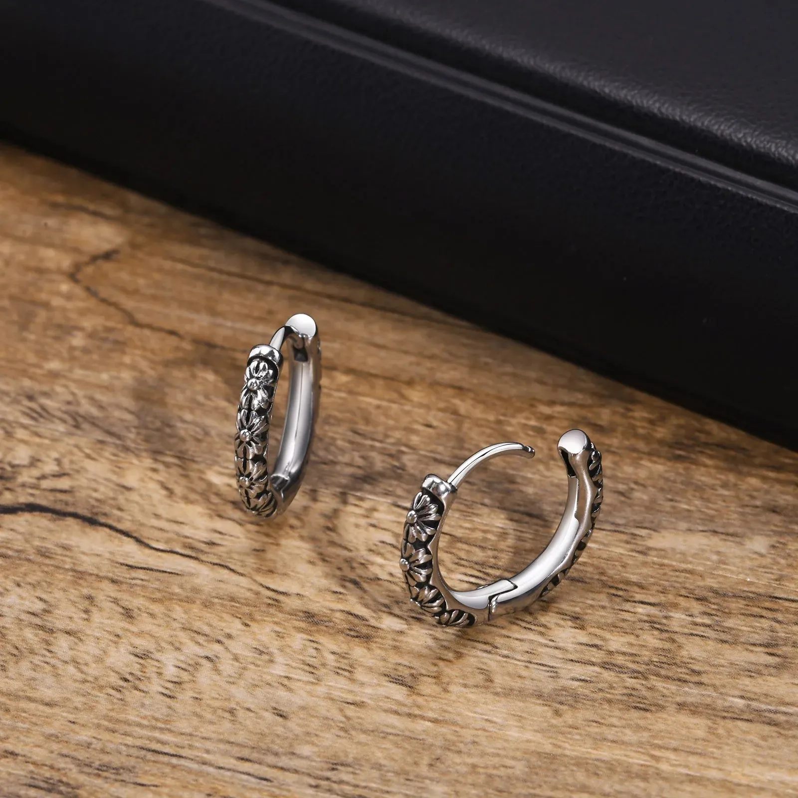 Men's Stylish Hoop Earrings, Waterproof Stainless Steel Round Huggie Hoops Vintage Gothic Ear Gifts for Him Jewelry