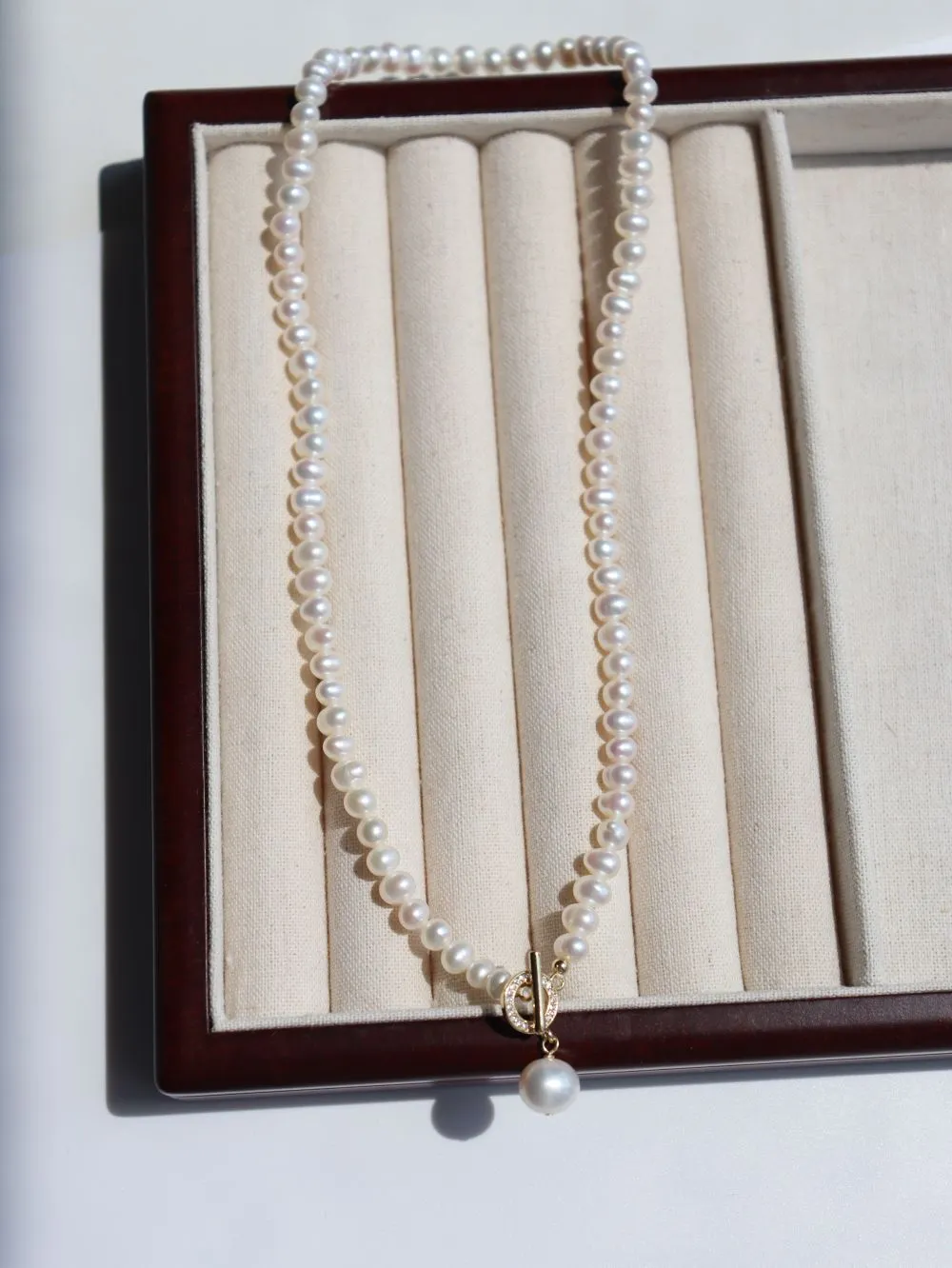 Natural Freshwater Pearl Zircon OT Buckle Necklace