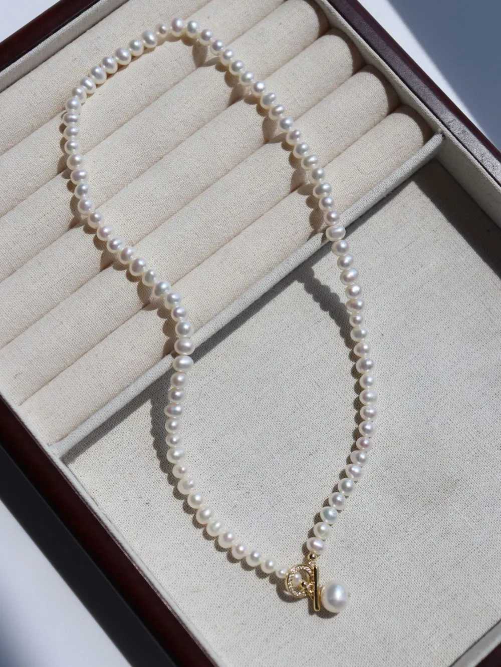 Natural Freshwater Pearl Zircon OT Buckle Necklace