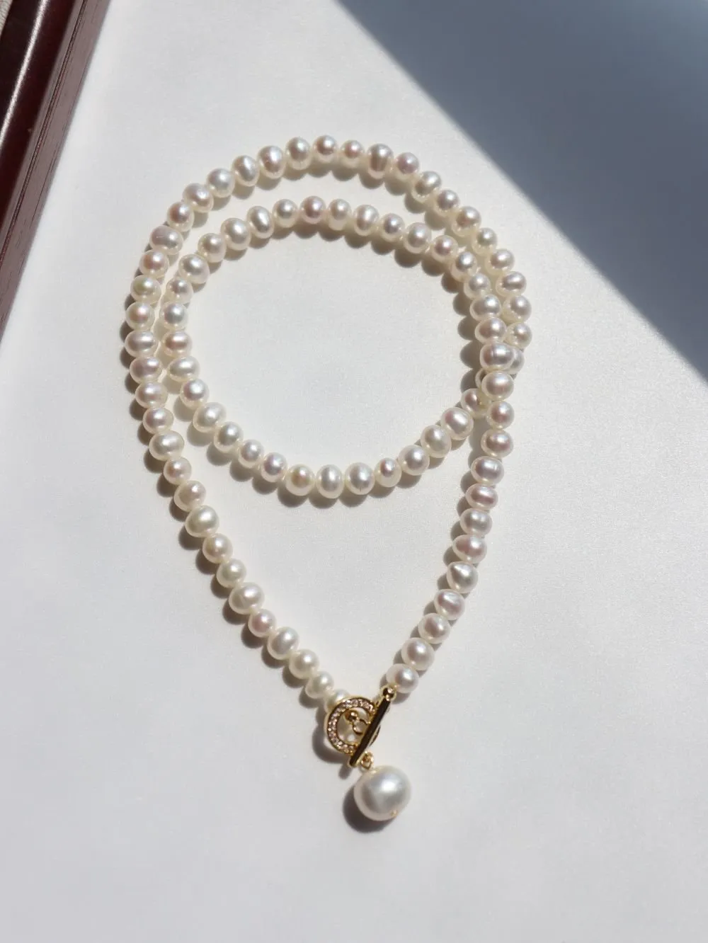 Natural Freshwater Pearl Zircon OT Buckle Necklace