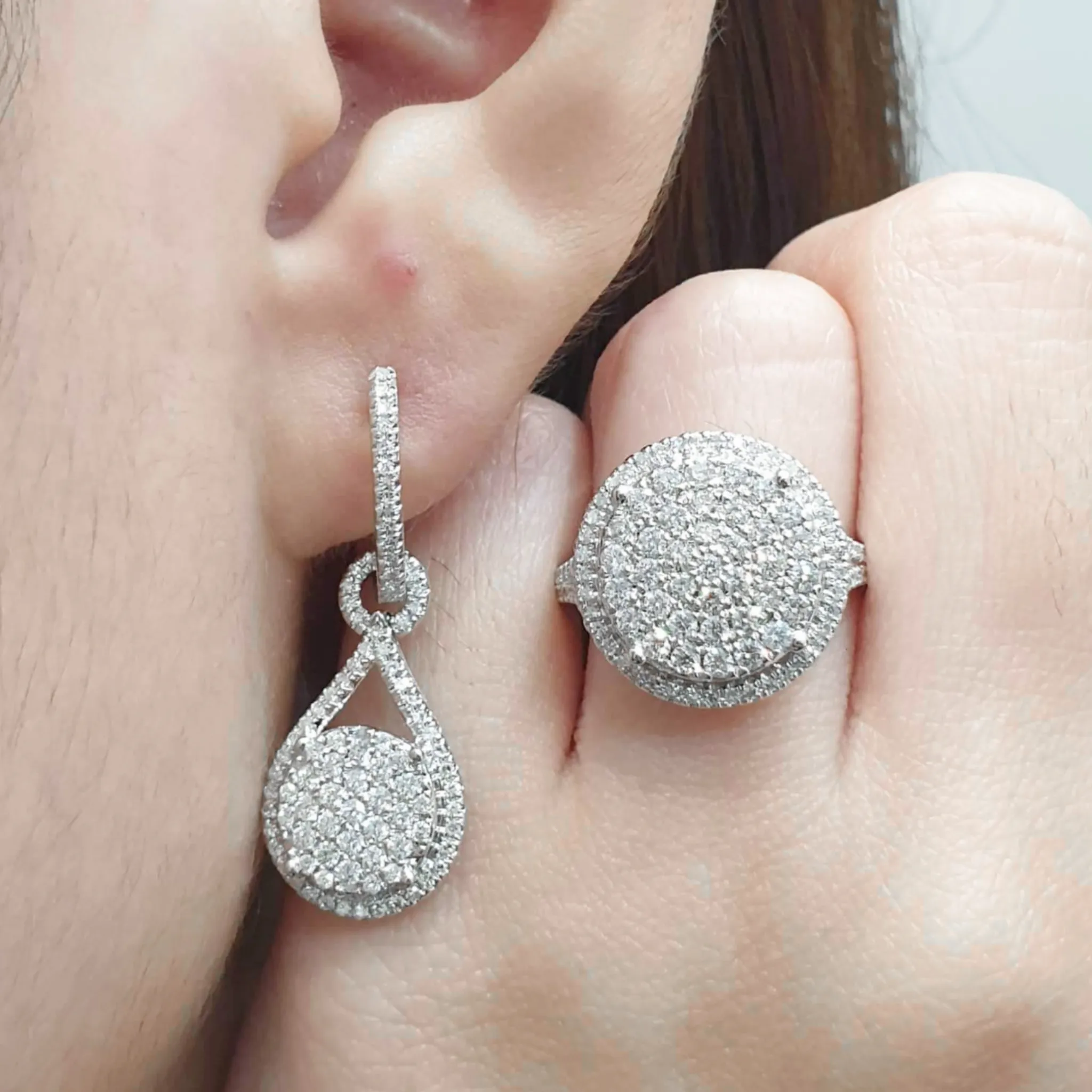 NEW Round Paved Dangling Diamond Jewelry Set 14kt