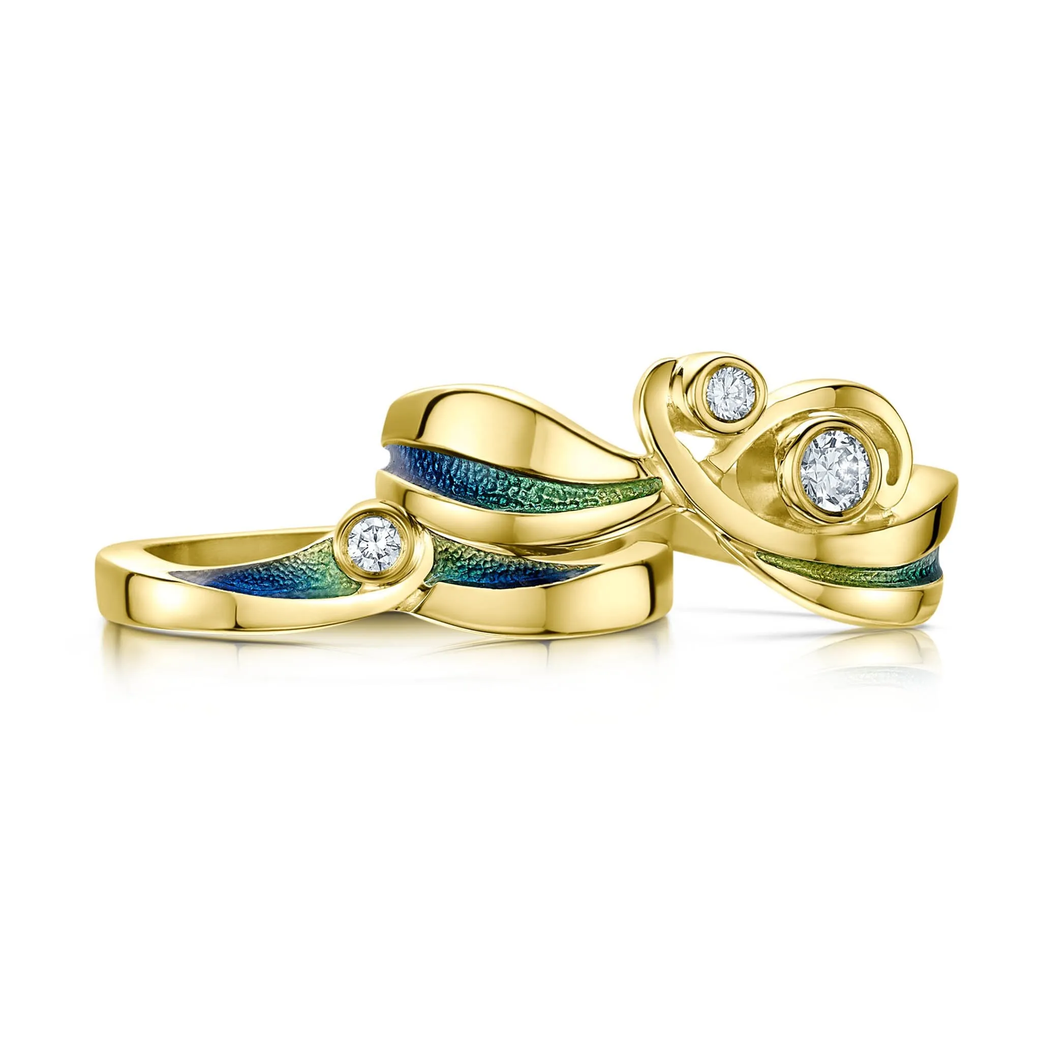 New Wave ‘Ocean’ Enamel Diamond Ring Set in 18ct Yellow Gold