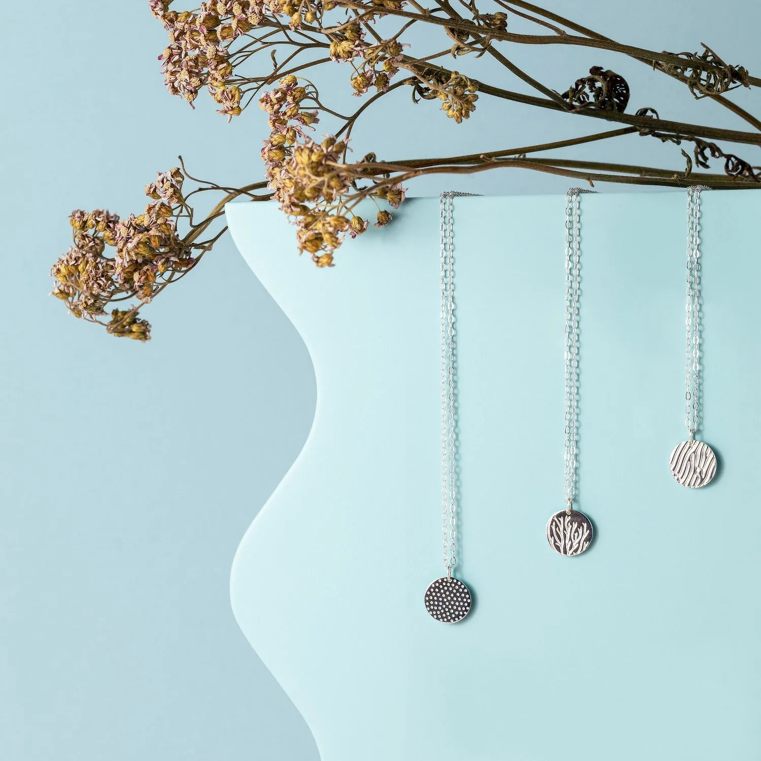 Seagrass Texture Silver Pendant Necklace