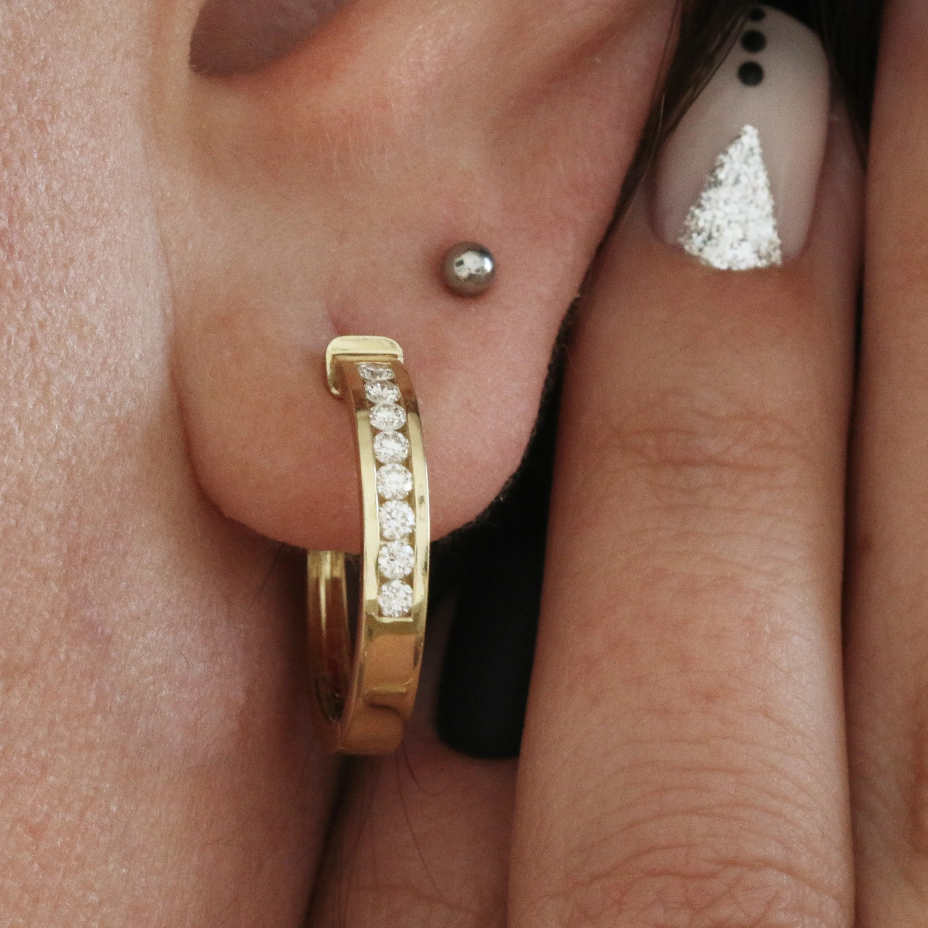 Speed Of Light Channel Earrings 2 Natural Diamonds in Yellow Gold