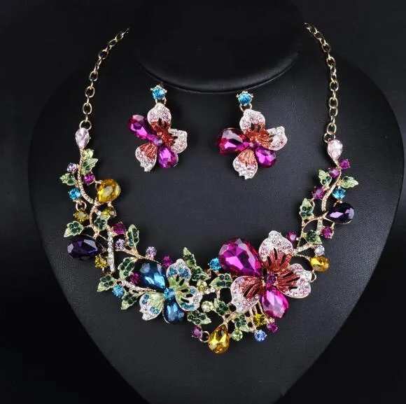 Stylish Necklase Earrings Jewelry Set