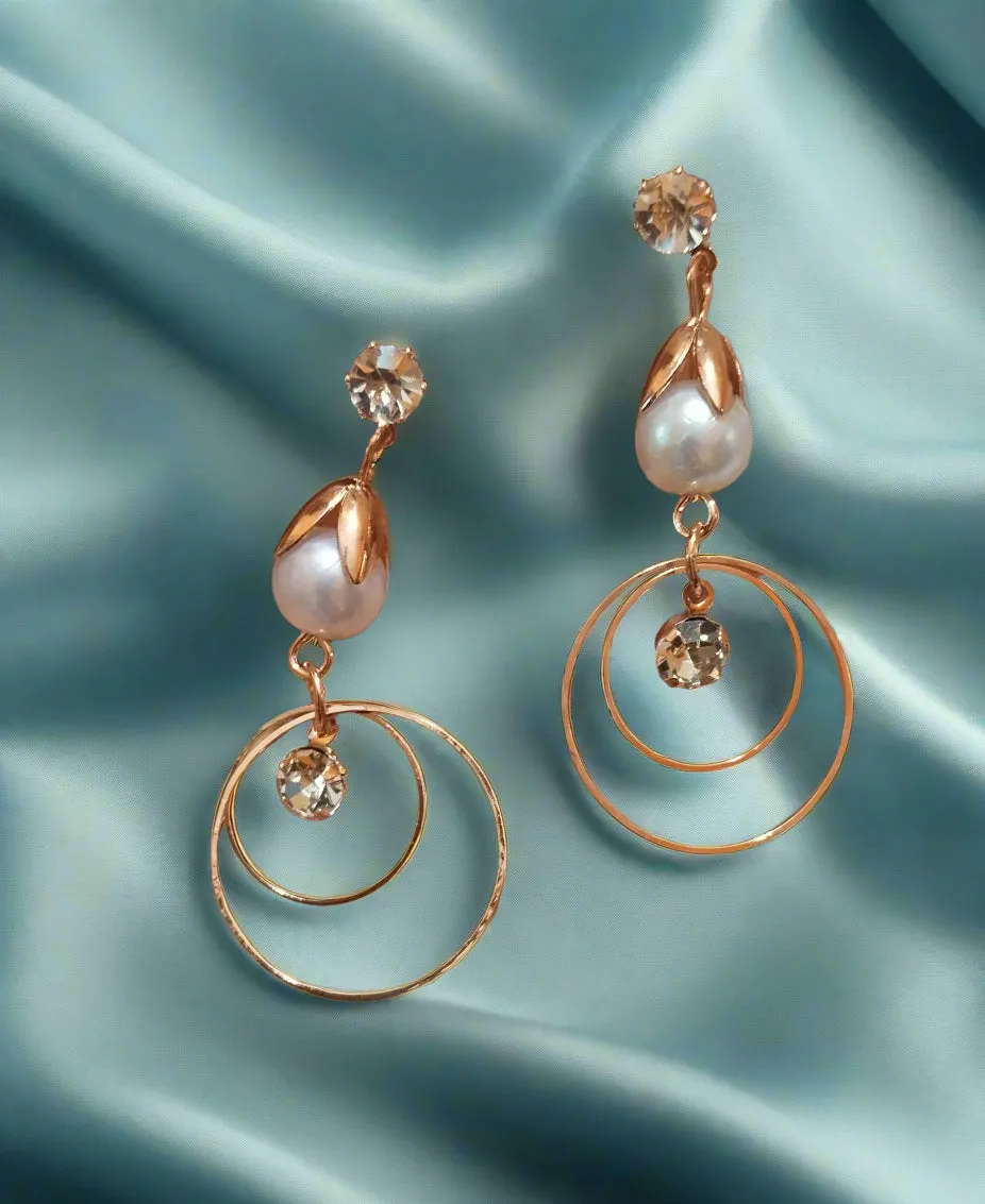 Trendy light weight shiny earring with korean western stylish danglers-i