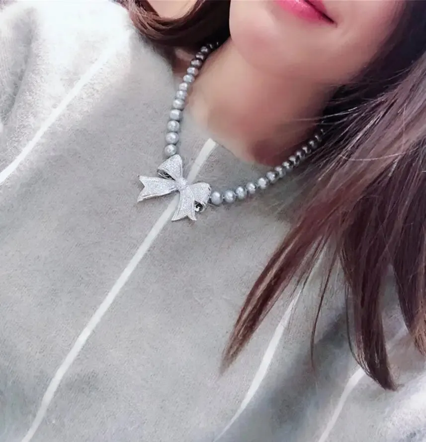 Unique Gray Pearl Bowknot Necklace
