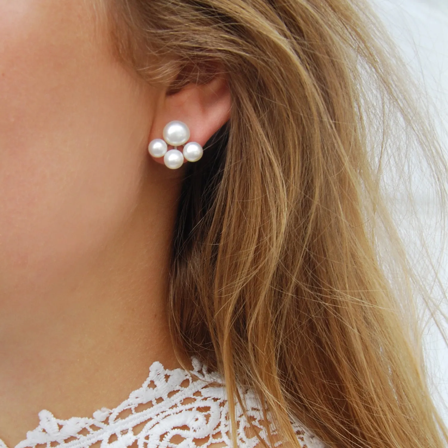 White Freshwater Pearl 'Cuff' Studs